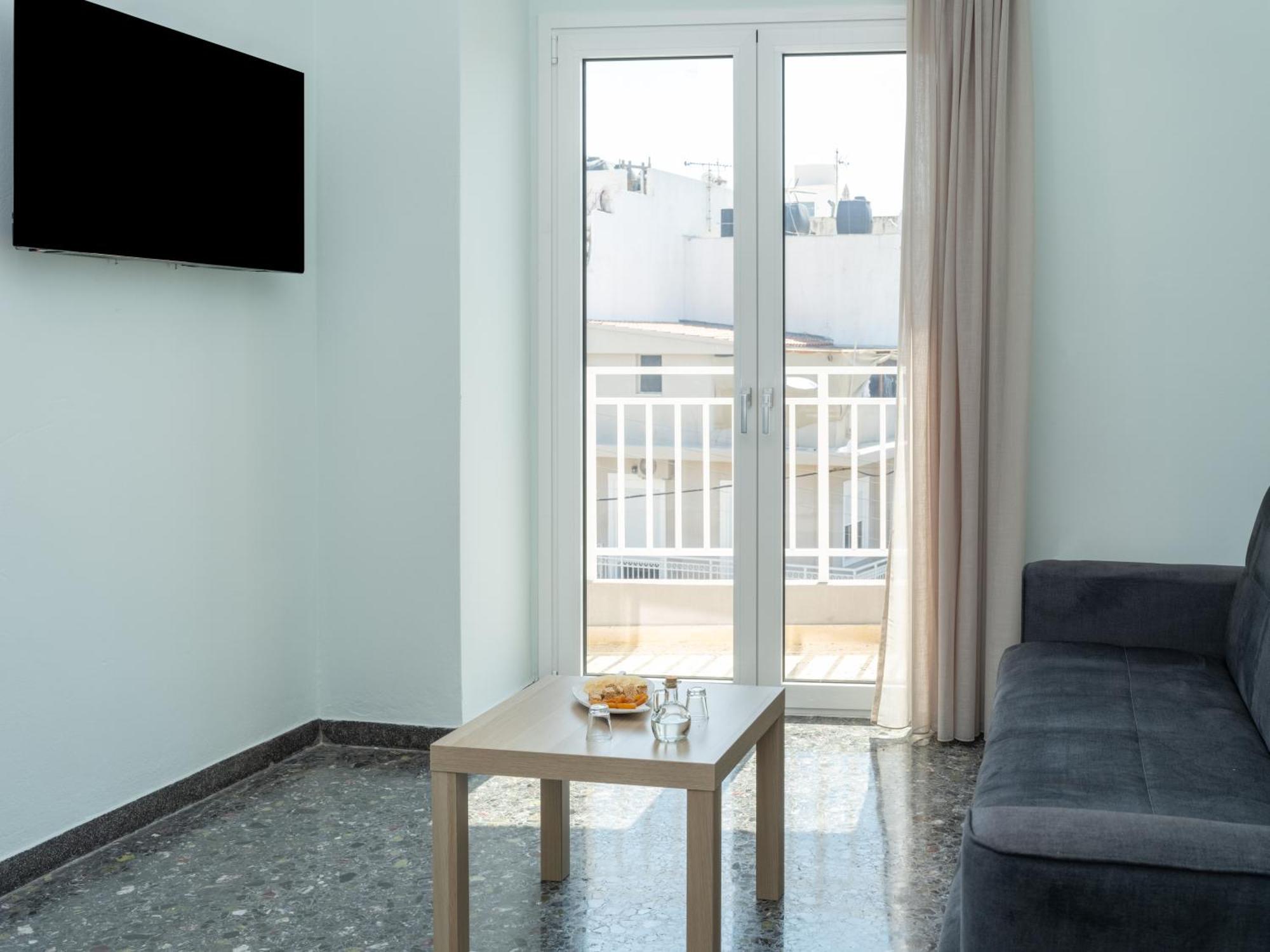 Dodonis Bld Heraklion (Crete) Quarto foto